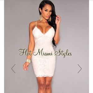 2 dresses they are used but still good conditions